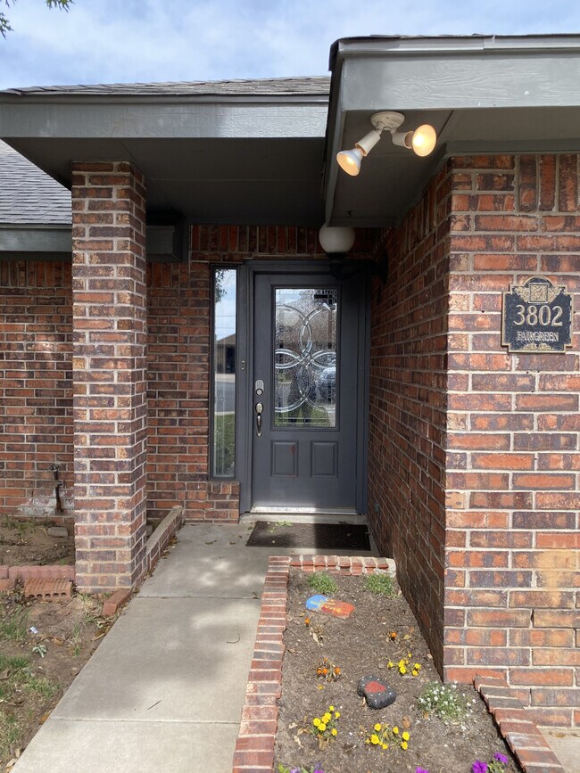 Building Photo - 3802 Fairgreen Ct