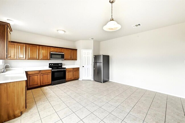 Building Photo - 13316 Marie Ln
