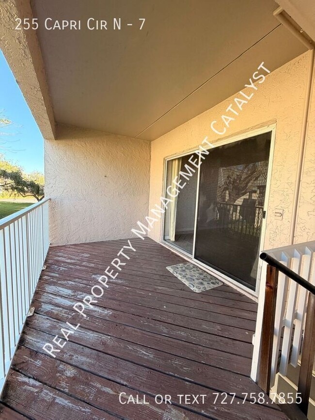 Building Photo - 255 Capri Cir N