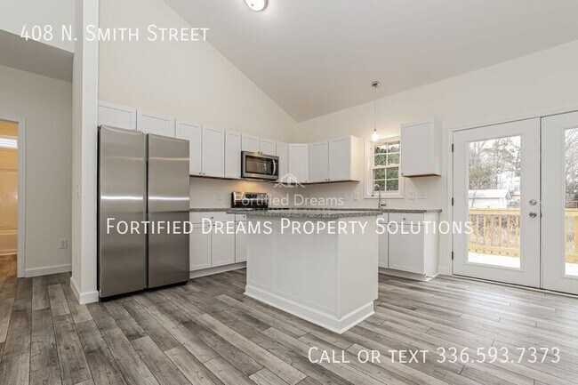 Building Photo - 408 N Smith St