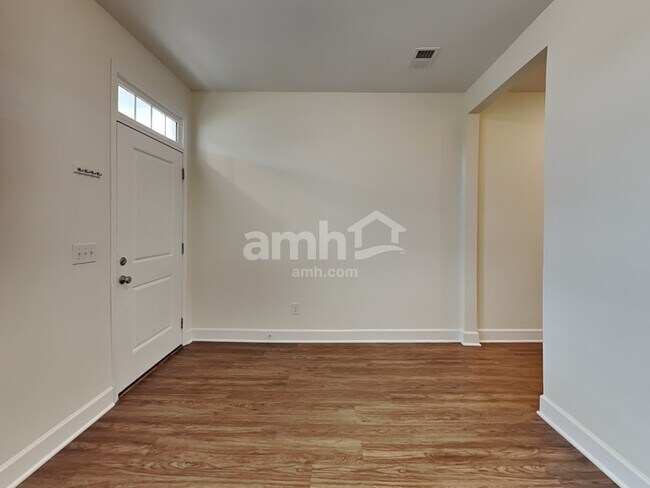 Building Photo - 4268 Longfellow Dr