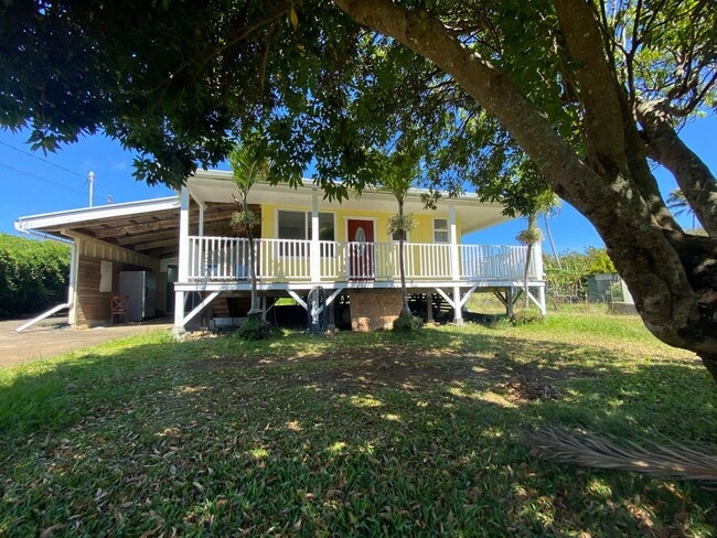 Building Photo - Large 3 Bed, 2 bath plus bonus room with w...