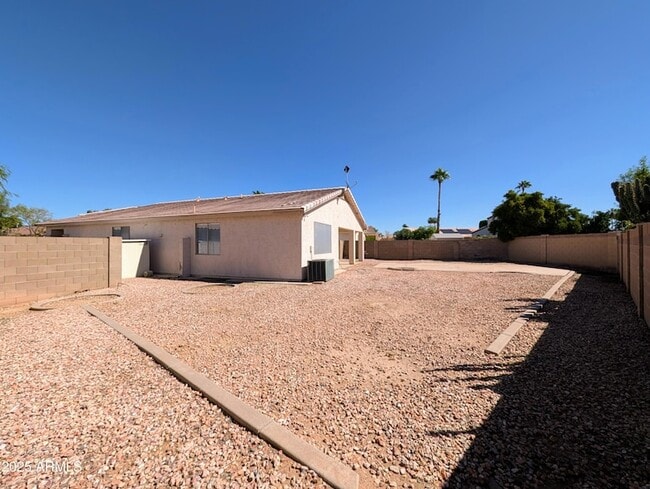 Building Photo - 3028 N 109th Ave