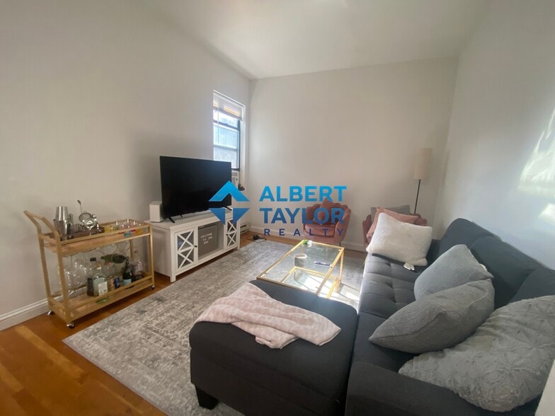 Building Photo - 41 Cunard St