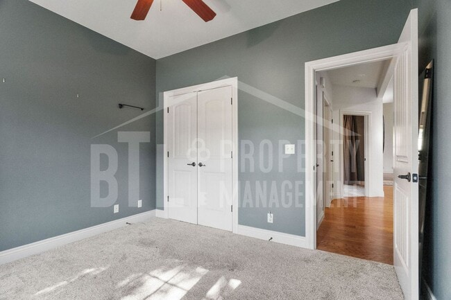 Building Photo - 3 Bedroom/2 Bath Duplex in Stonebridge Vil...