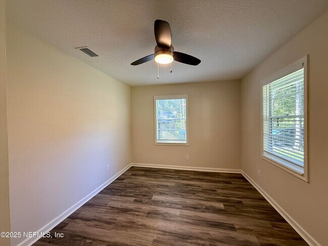 Building Photo - 2516 Horseshoe Bend Rd