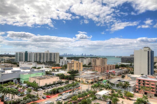 Building Photo - 6917 Collins Ave