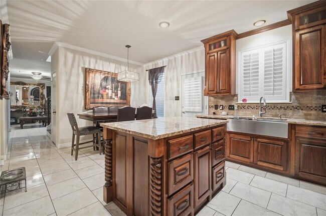 Building Photo - 113 Scarlet Oak Cove