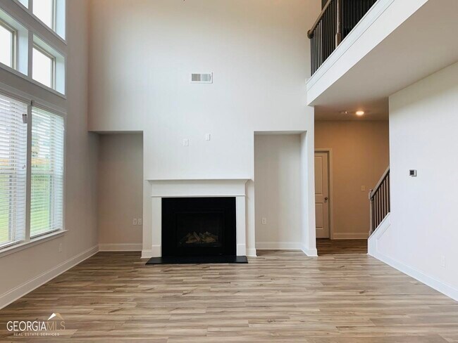 Building Photo - 7660 Tiberon Pkwy