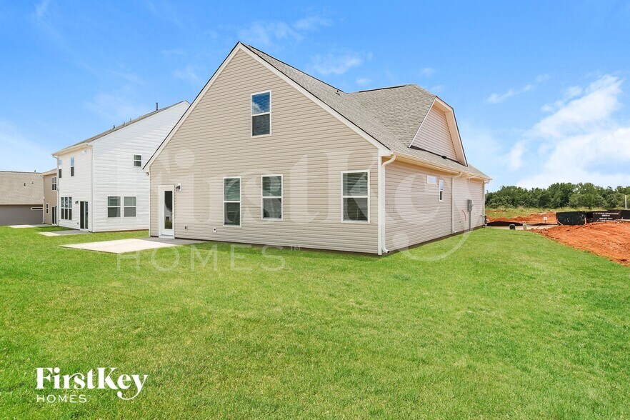 Building Photo - 14 Ramblehurst Rd