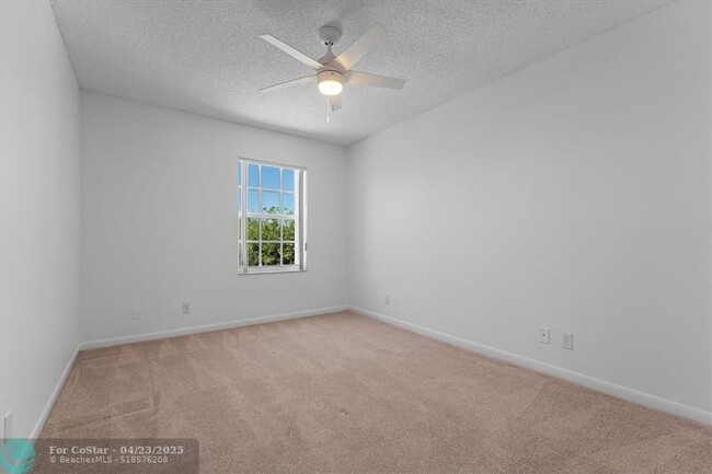 Building Photo - 4565 Purdue Dr