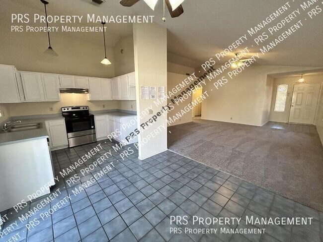Building Photo - 85 S Crestview St