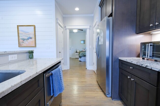 Building Photo - 178 Dan's Way