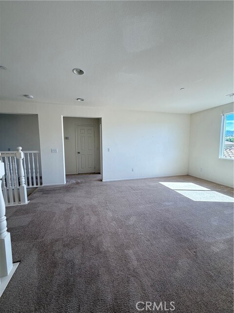 Building Photo - 38209 Divot Dr