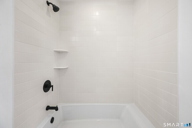 Building Photo - 8 Millard St