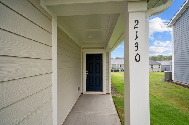 Building Photo - 2130 Rockface Wy