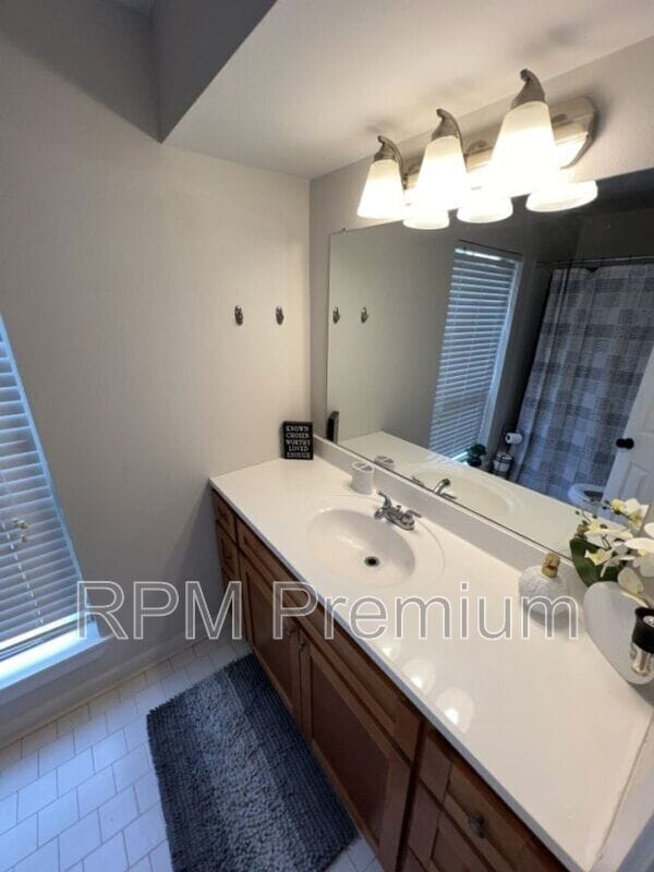 Building Photo - 4547 Alvin Dark Ave