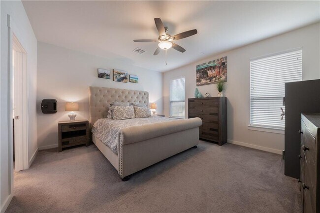 Building Photo - 161 Syrah Ct