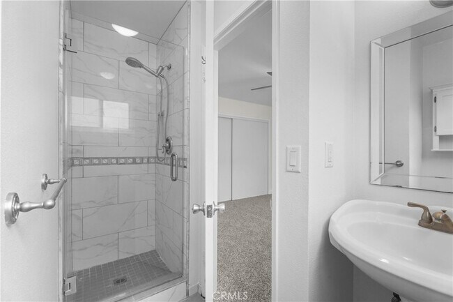 Building Photo - 17551 Misty Ln