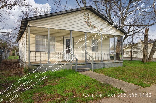 Building Photo - 2720 21st St