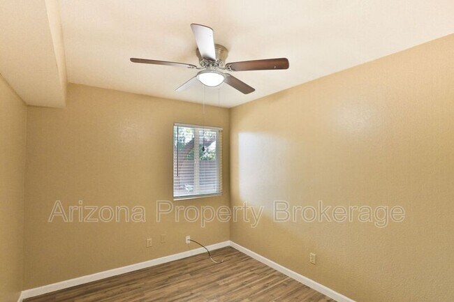 Building Photo - 603 W Rio Salado Pkwy