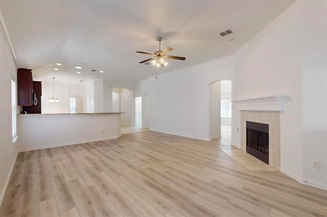 Building Photo - 1720 Bluebird Dr