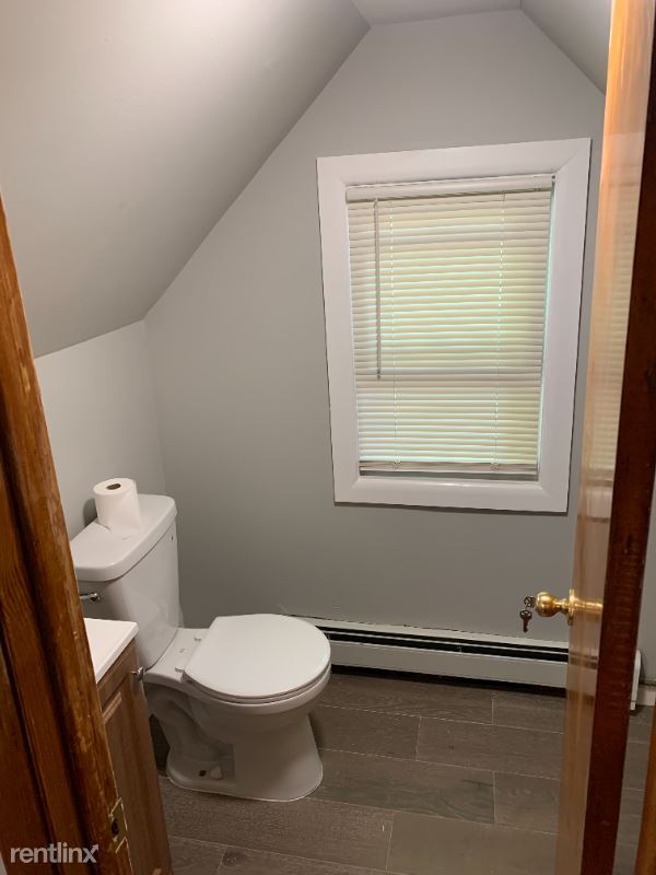 Building Photo - 3 br, 1.5 bath House - 369 E 28th St