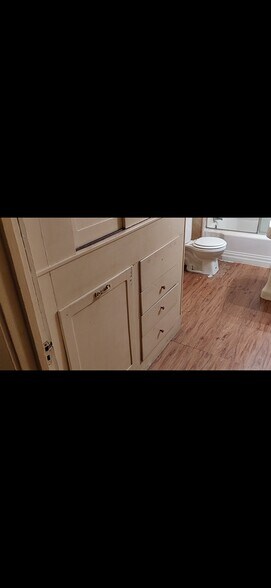 Building Photo - 1723 W 18th St