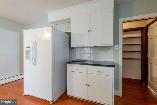 Building Photo - 871 Highland Ave