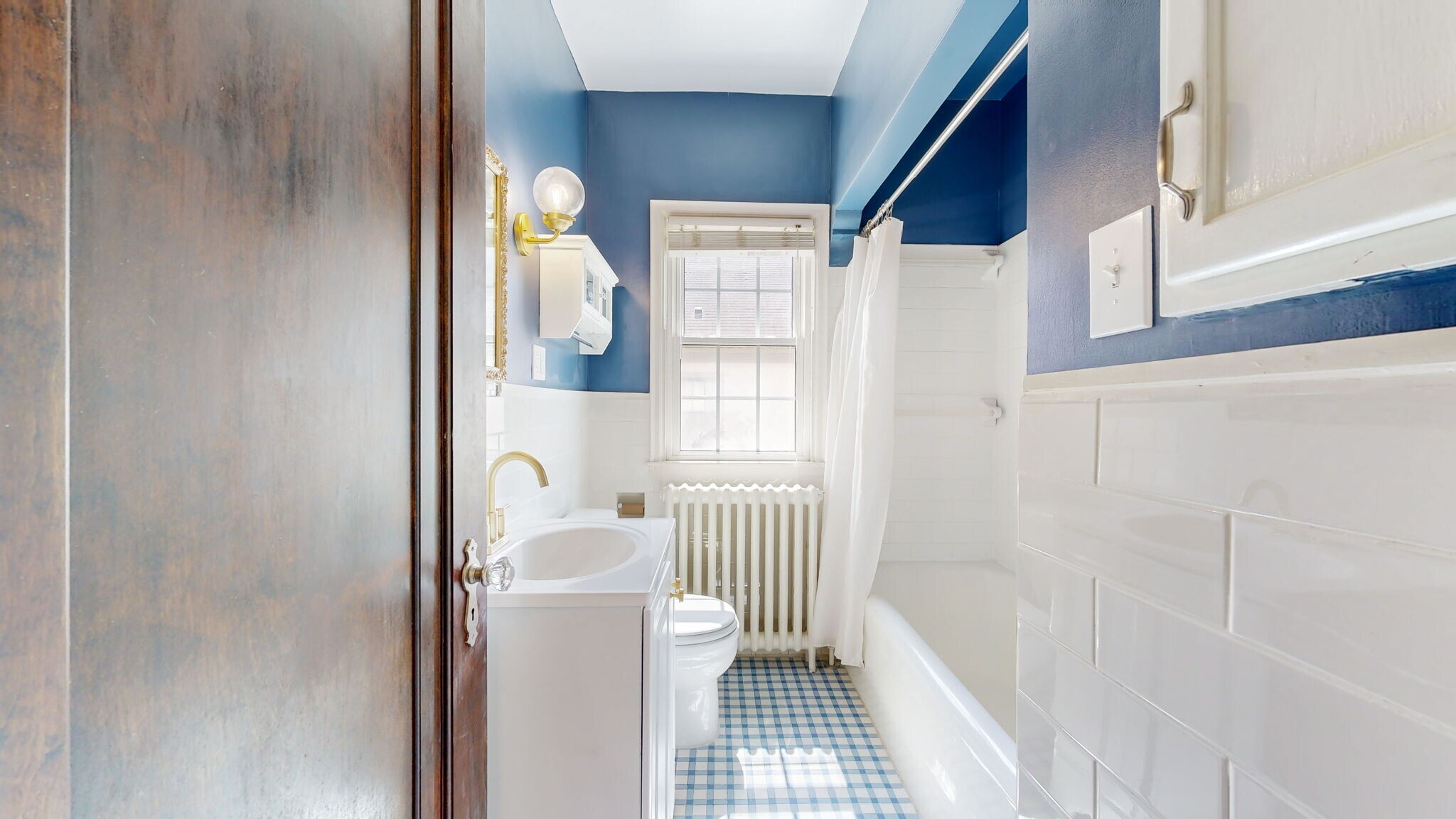 Building Photo - 4017 DuPont Ave S