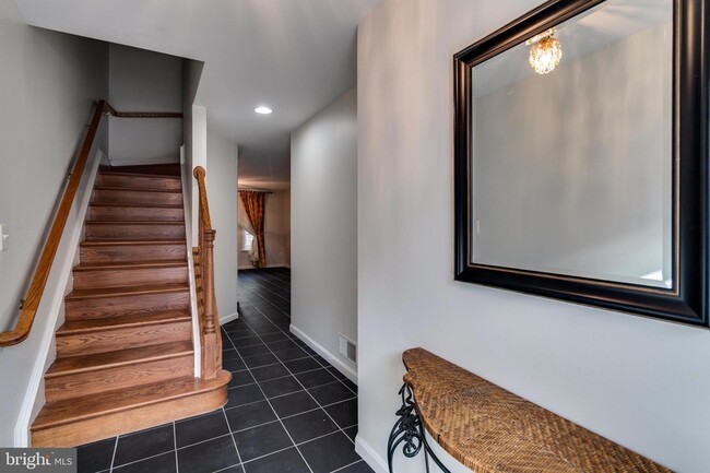 Building Photo - 20366 Cloverfield Terrace