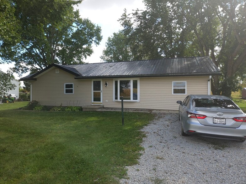 Primary Photo - 3263 Ford Rd NW