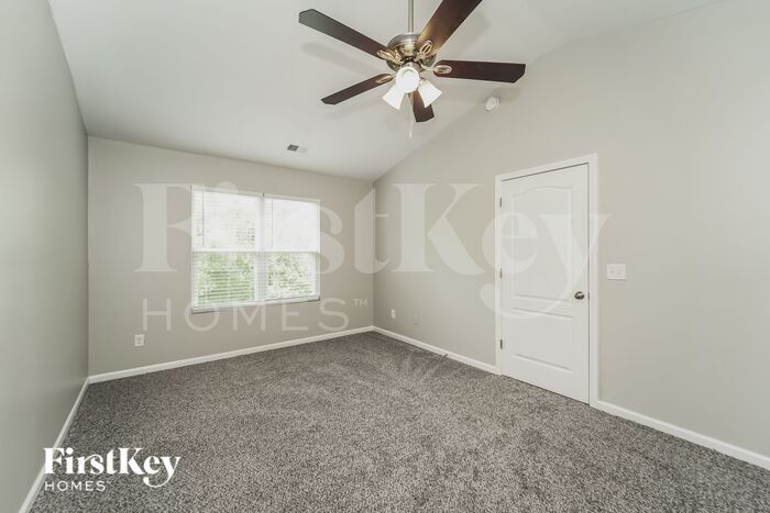 Building Photo - 5327 Artesa Ct