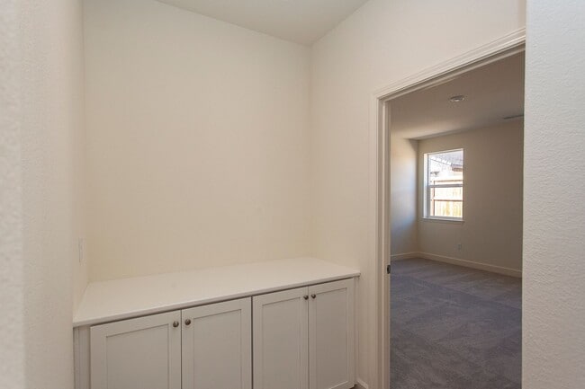 Building Photo - 1260 Grey Owl Dr.
