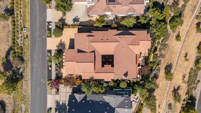 Building Photo - 21 Bigleaf Rd