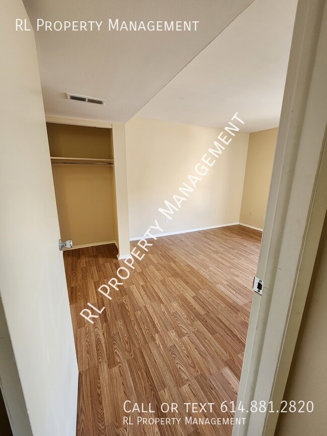 Building Photo - Charming 2 bedroom 1 bathroom condo near O...