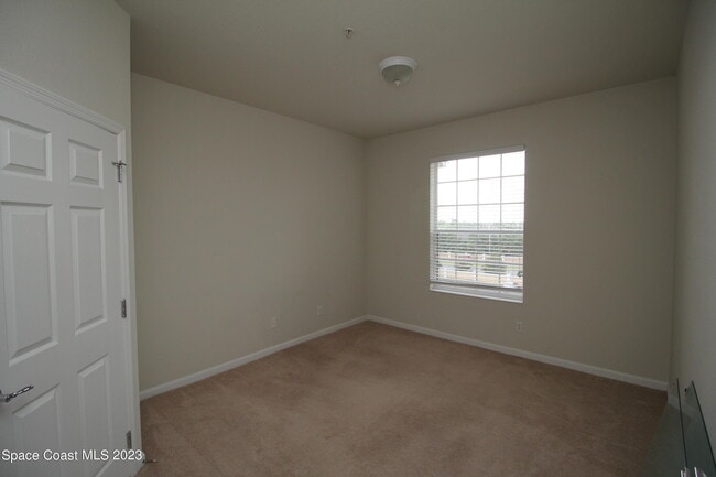 Building Photo - 1576 Peregrine Cir