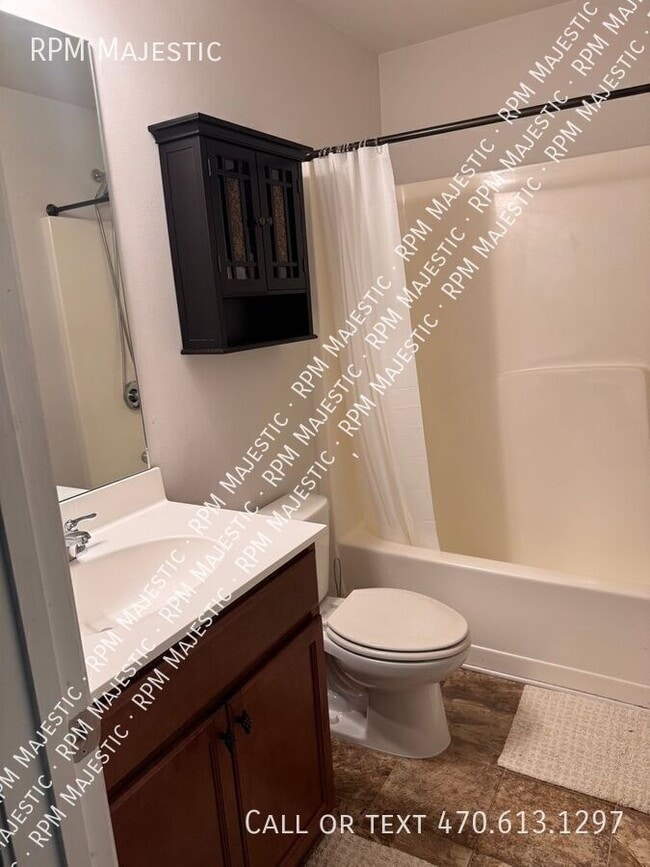 Building Photo - 2880 Cooper Brook Dr