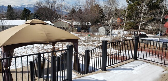 Building Photo - Move in ready 4 bedroom home For Rent on S...