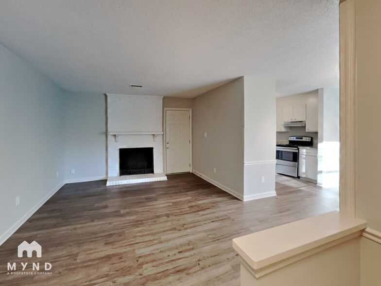 Building Photo - 6513 Old Meadow Rd