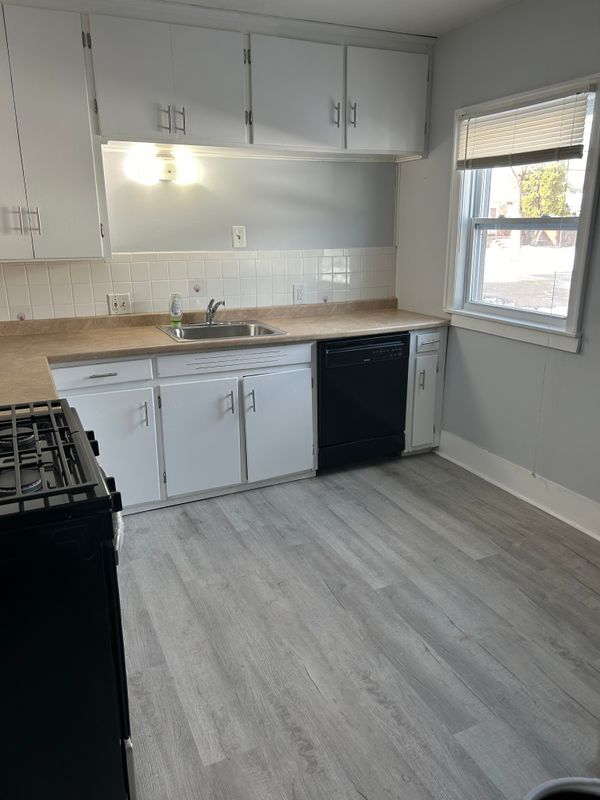 Building Photo - 124 Woodruff Ave