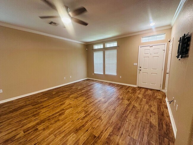 Building Photo - 6017 Tapestry Dr