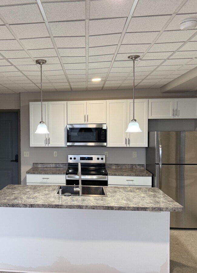 Building Photo - Szkola Flats