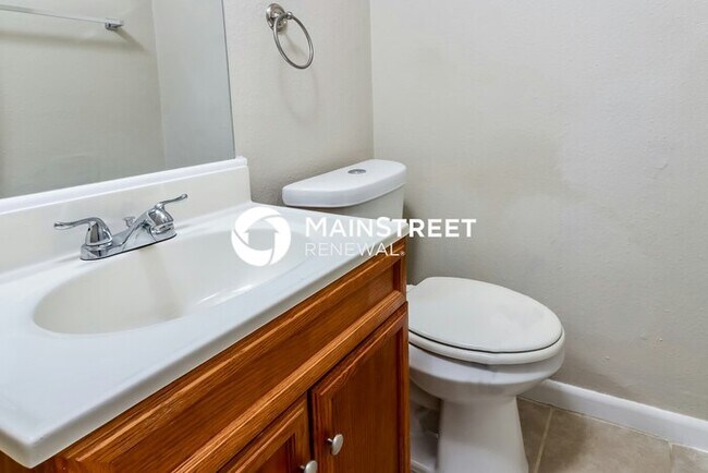 Building Photo - 3 Bedroom Pet-Friendly Home in Port Richey, FL with Main Street Renewal