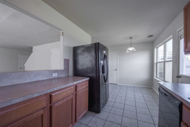 Building Photo - 14423 Benningcrest Ln