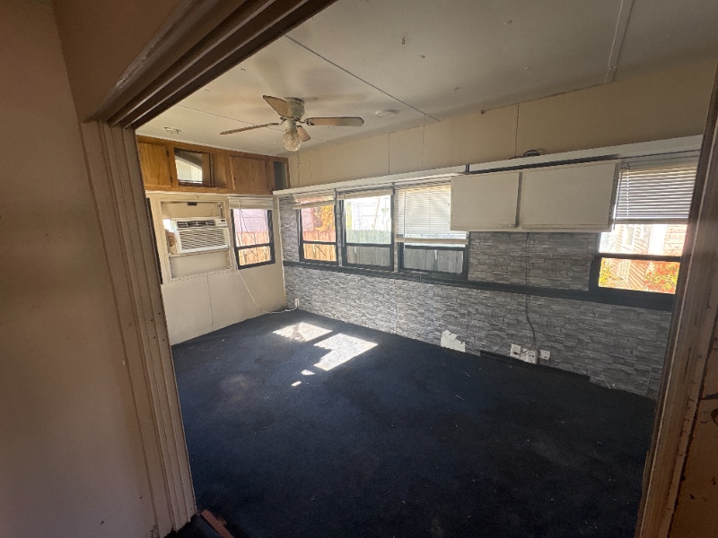 Building Photo - 4115 Aurora Rd