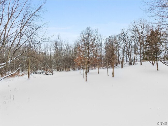 Building Photo - 6982 Webster Rd