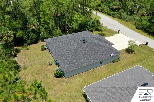 Building Photo - 26 Serbian Bellflower Trail