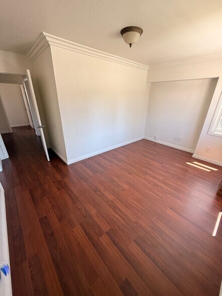 Building Photo - 415 W Marietta Pl
