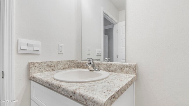 Building Photo - 5037 Rivergrass Dr